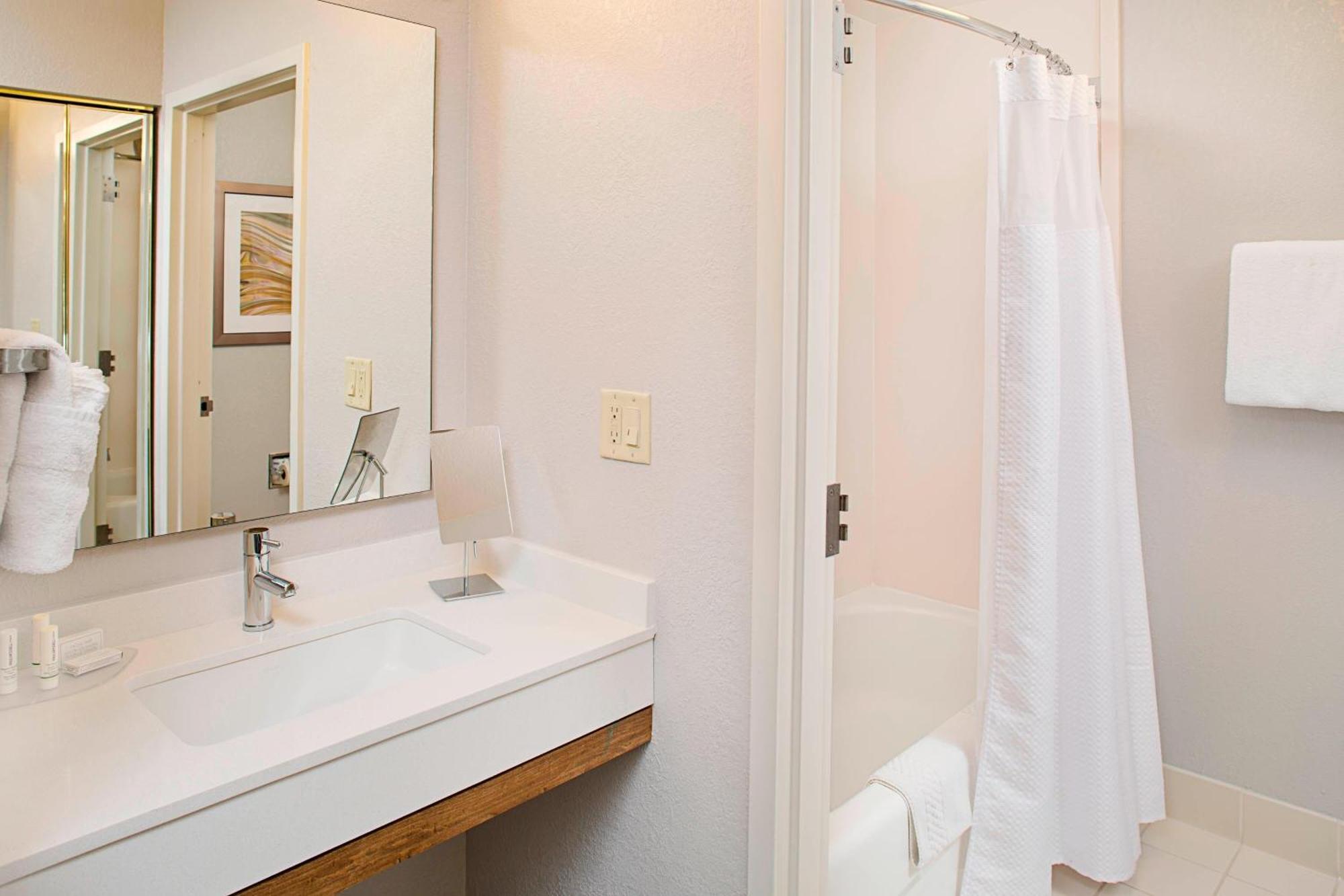 Courtyard By Marriott West Palm Beach Airport Exterior foto